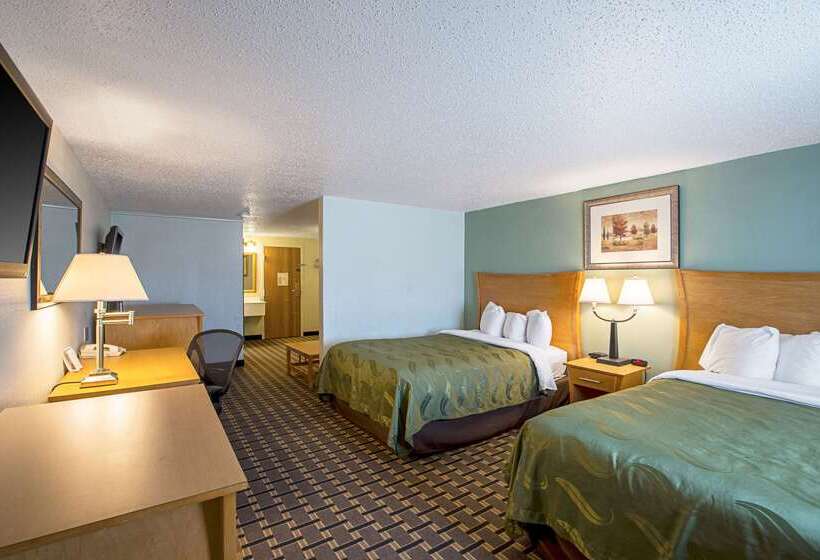 Hotel Quality Inn & Suites Near I480 And I29