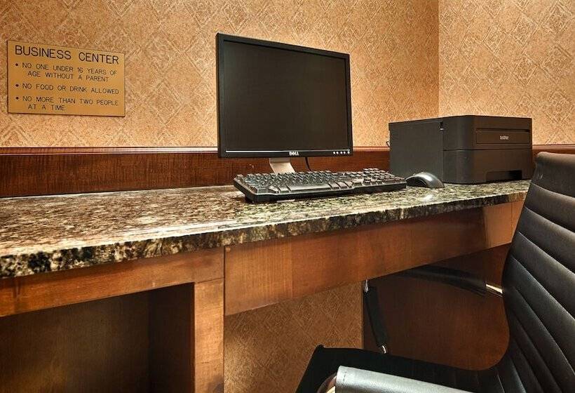 فندق Quality Inn & Suites