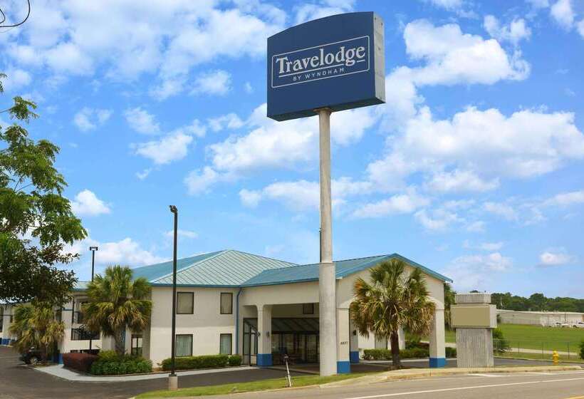 فندق Travelodge By Wyndham Montgomery East