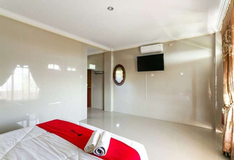 هتل Reddoorz Near Parangtritis Beach