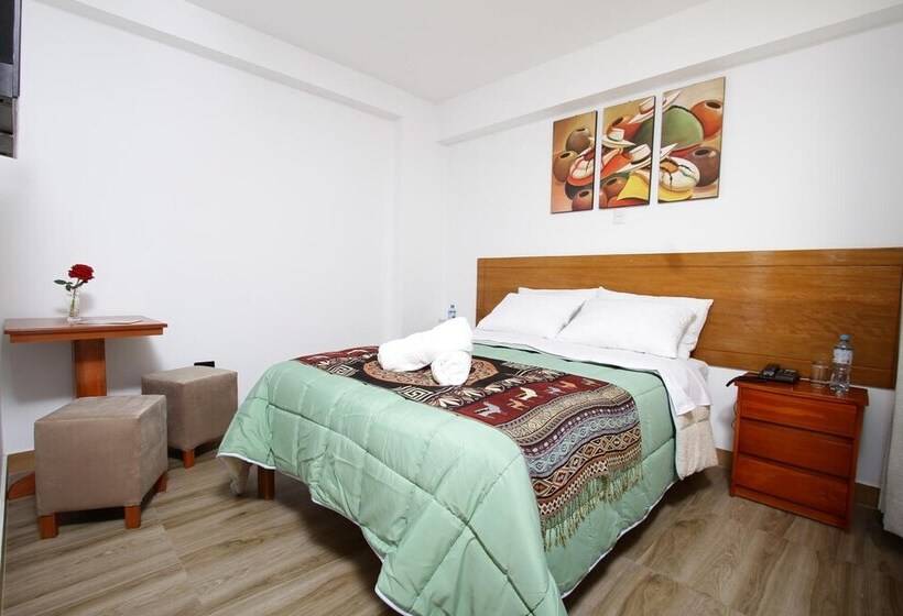 Latinos House Cusco