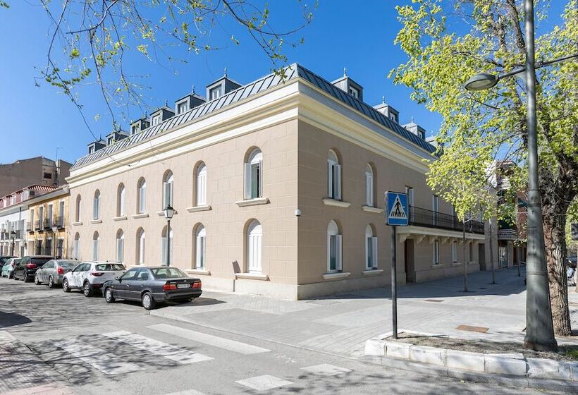 پانسیون Micampus Aranjuez Student Residence