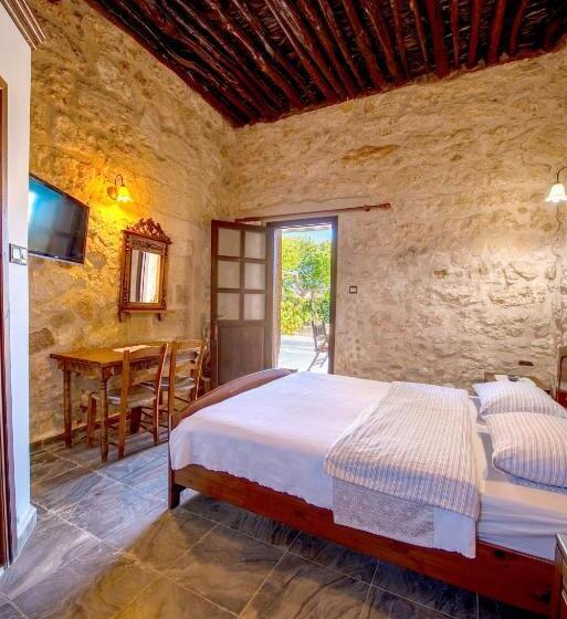پانسیون Revaklı Ev Guest House