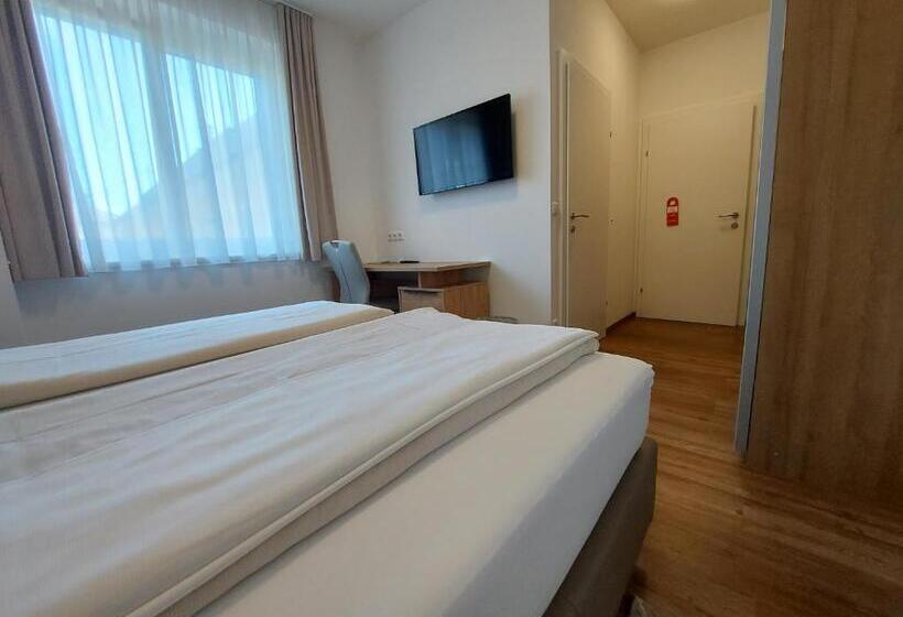 호스텔 Wollsdorferhof