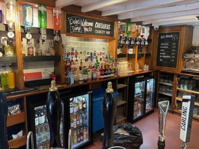 هتل Chequers Country Inn