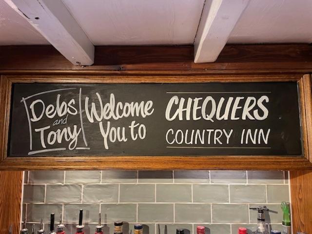 هتل Chequers Country Inn