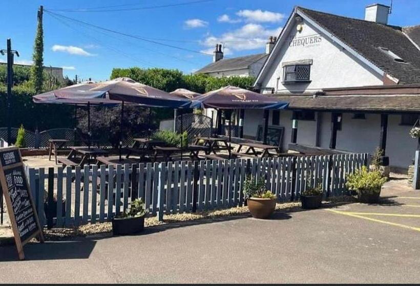 هتل Chequers Country Inn