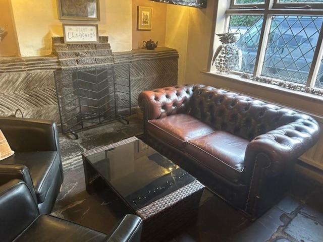 هتل Chequers Country Inn