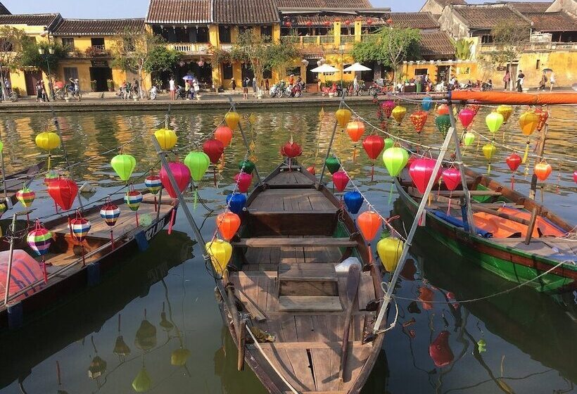 هتل Green Island Hoian Villa