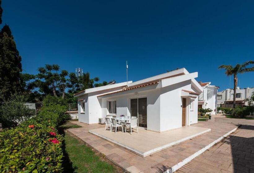پانسیون Fig Tree Z Holiday Resort