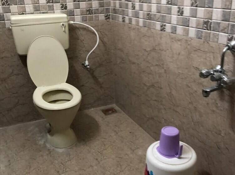 هتل Arn Guest House