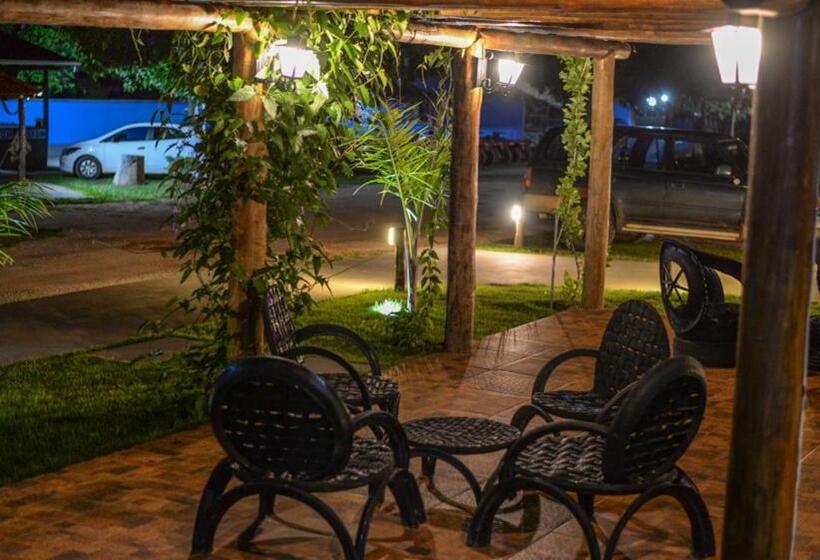 پانسیون Pousada Bom Jardim