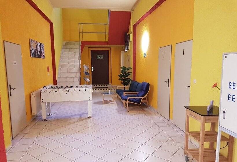 Hostel Jo Si