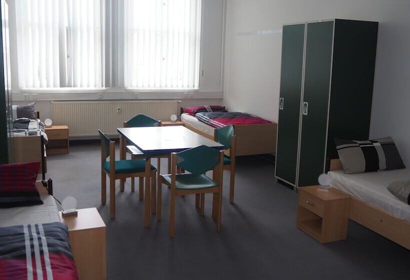 Hostel Jo Si