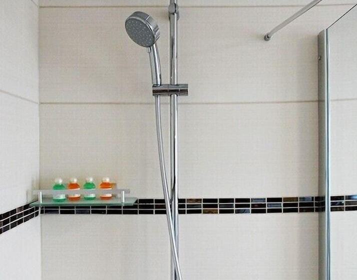 Fotos del hotel Isha:  12