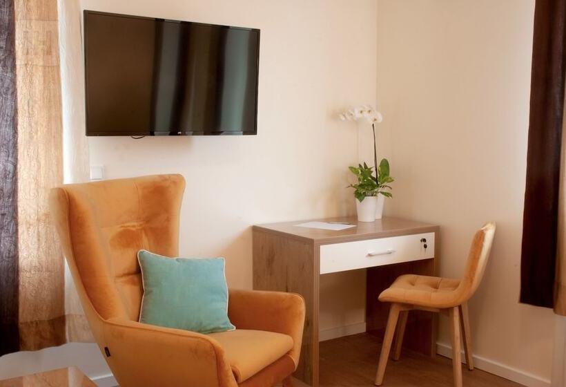 Fotos del hotel Isha:  20