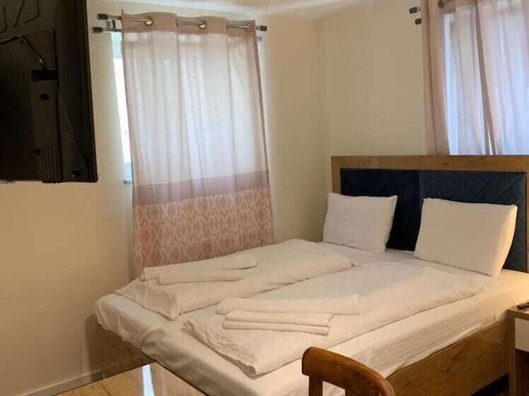 Fotos del hotel Isha:  6