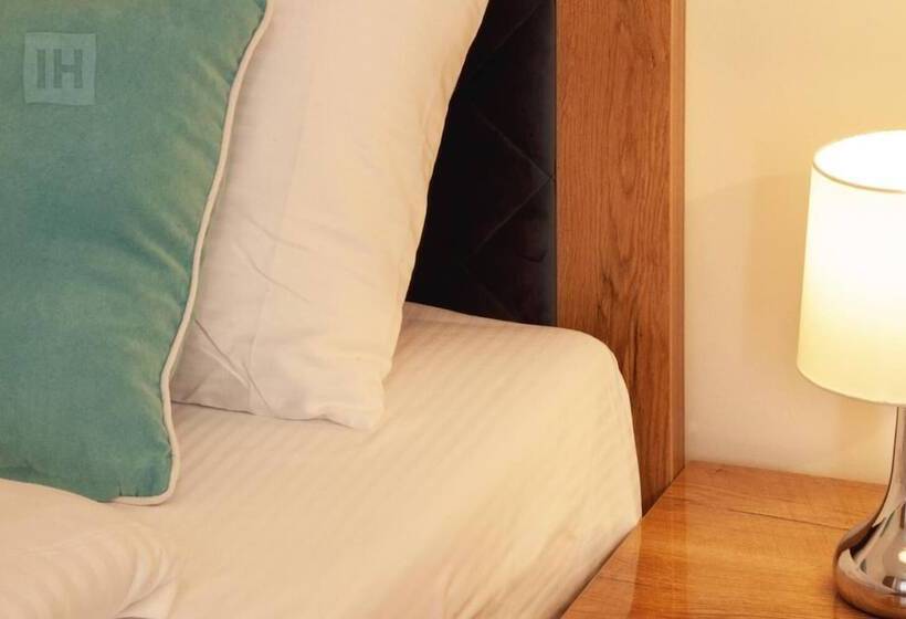 Fotos del hotel Isha:  16