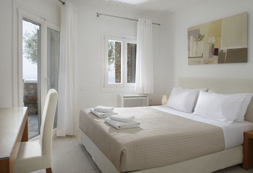 هتل Selana Suites