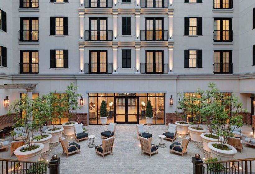 هتل The Harpeth Franklin Downtown, Curio Collection By Hilton