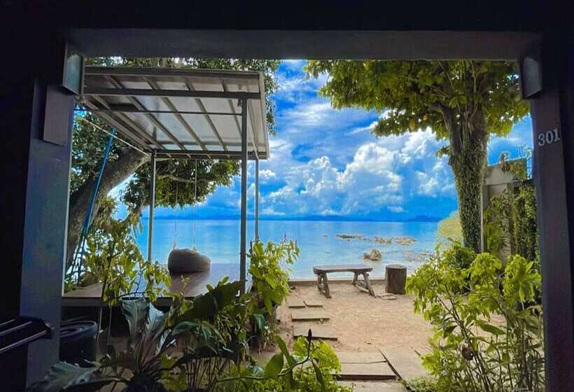 هتل The Parlour Krabi