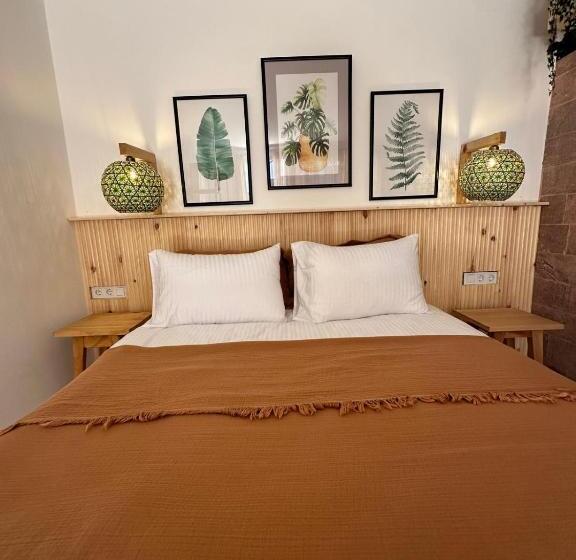پانسیون Monk Island Guesthouse