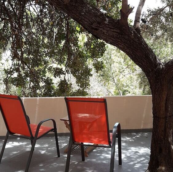 تختخواب و صبحانه Villa Nestor