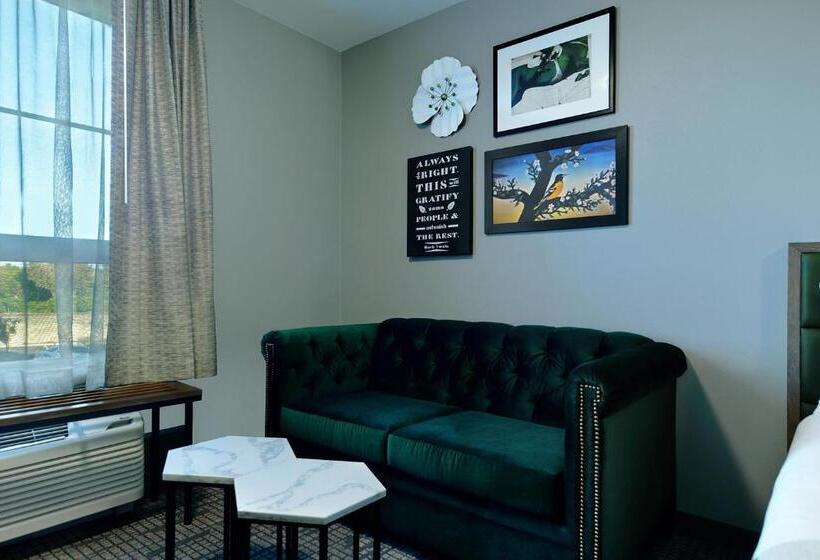 هتل Oxford Suites Paso Robles