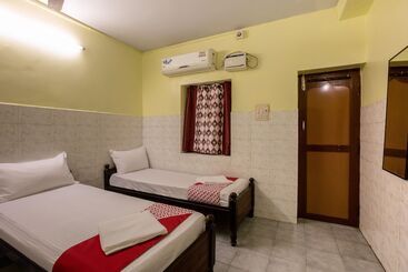 هتل Spot On 45777 Triplicane High Rd