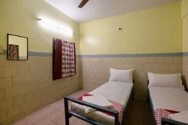 هتل Spot On 45777 Triplicane High Rd