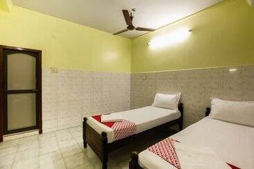 هتل Spot On 45777 Triplicane High Rd