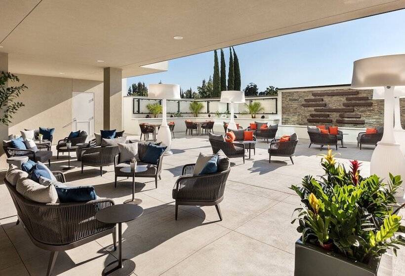 בית מלון כפרי Courtyard By Marriott Los Angeles Monterey Park