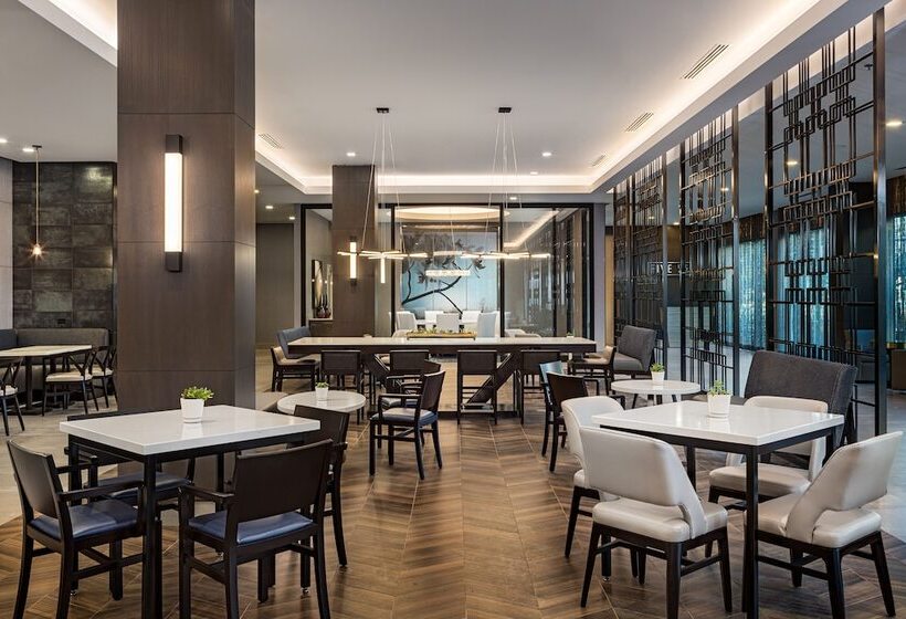 בית מלון כפרי Courtyard By Marriott Los Angeles Monterey Park