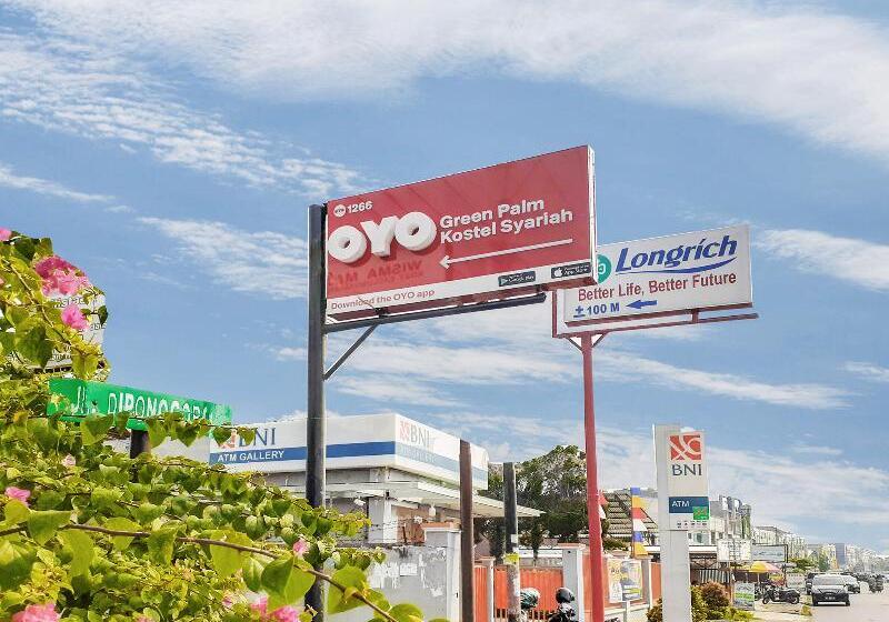 هتل Oyo 1266 Green Palm Syariah