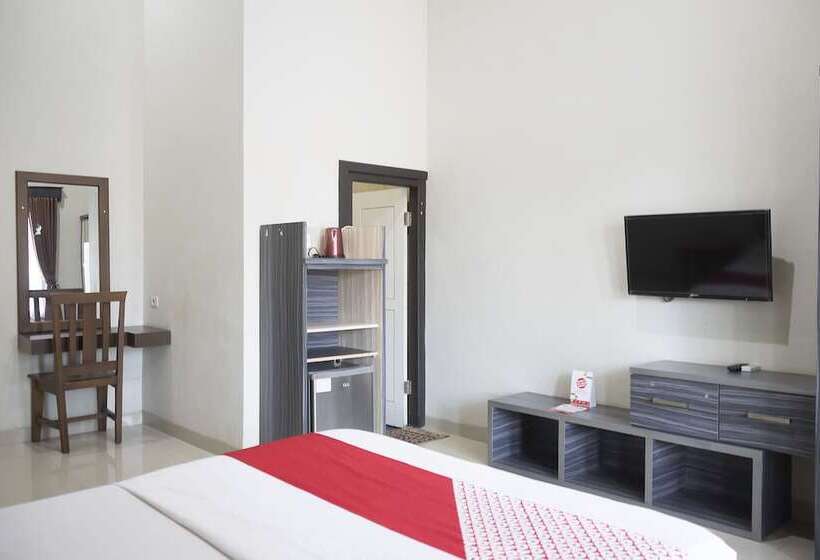 هتل Oyo 1283 Guest House Loemajan