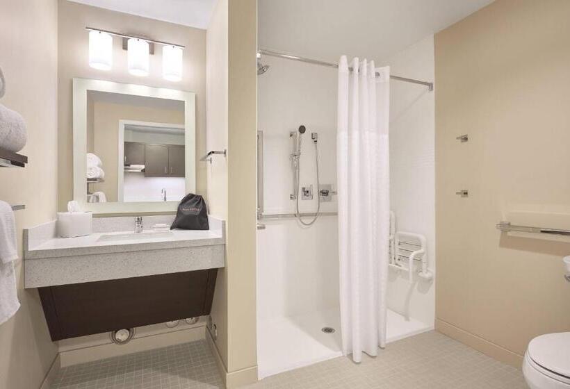 هتل Towneplace Suites By Marriott Medicine Hat