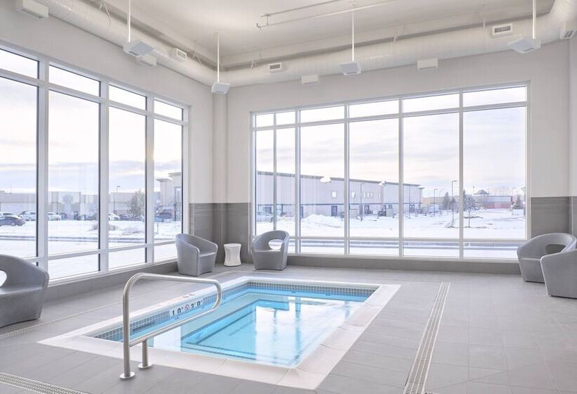 هتل Towneplace Suites By Marriott Medicine Hat