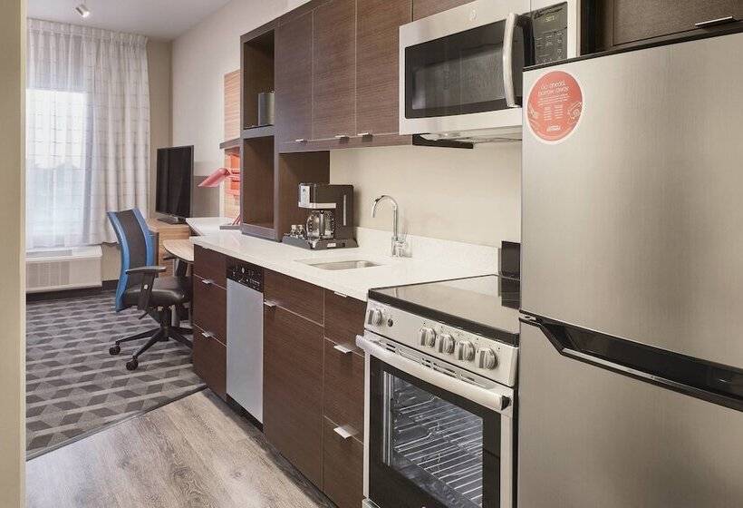 هتل Towneplace Suites By Marriott Medicine Hat