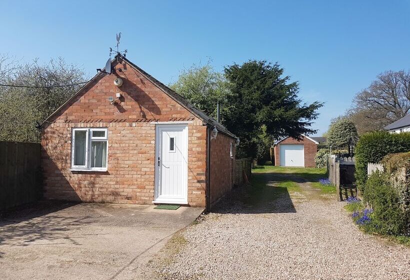 پانسیون Featherbed Cottage