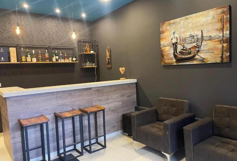 تختخواب و صبحانه Ora Apartament