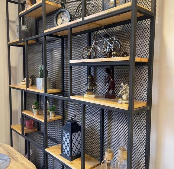 تختخواب و صبحانه Ora Apartament
