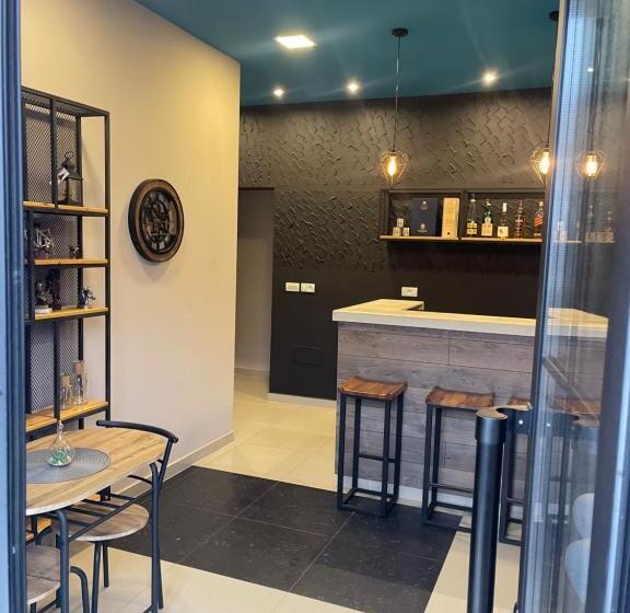 تختخواب و صبحانه Ora Apartament