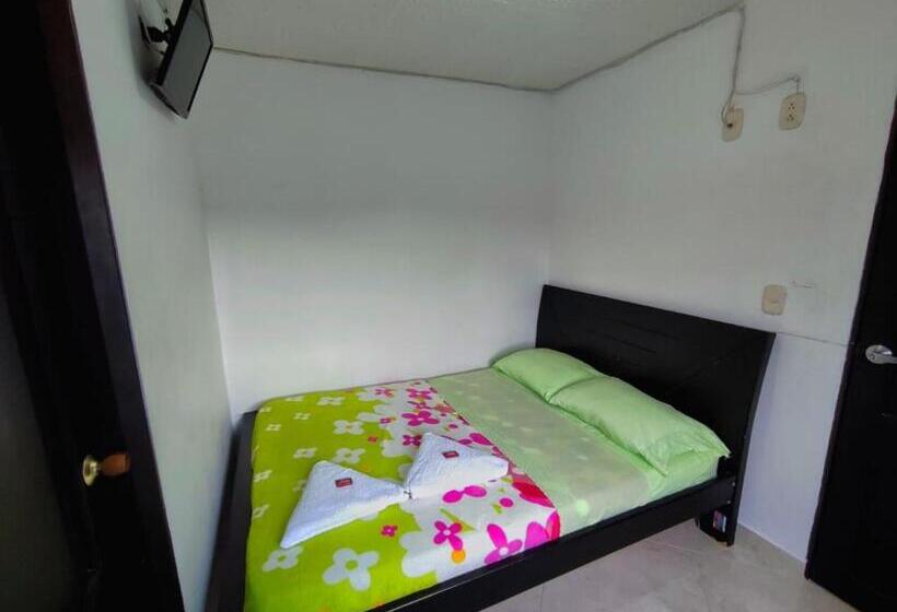 هتل Mi Techito Curiteño