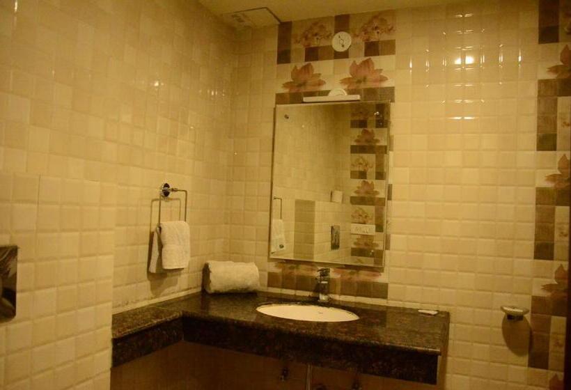 فندق Milam Inn