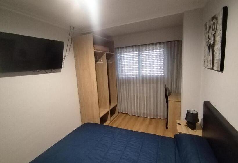 پانسیون Hostal Cid