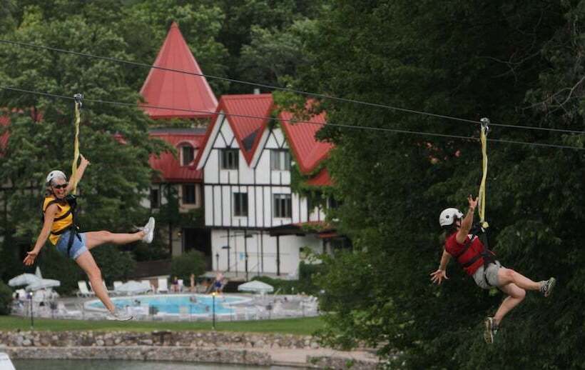 استراحتگاه The Highlands At Harbor Springs