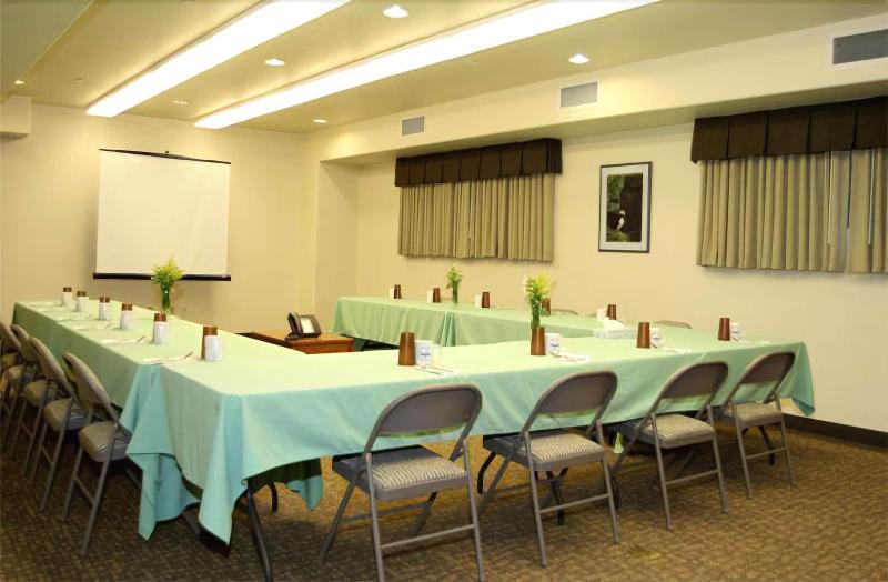 مُتل Breeze Inn