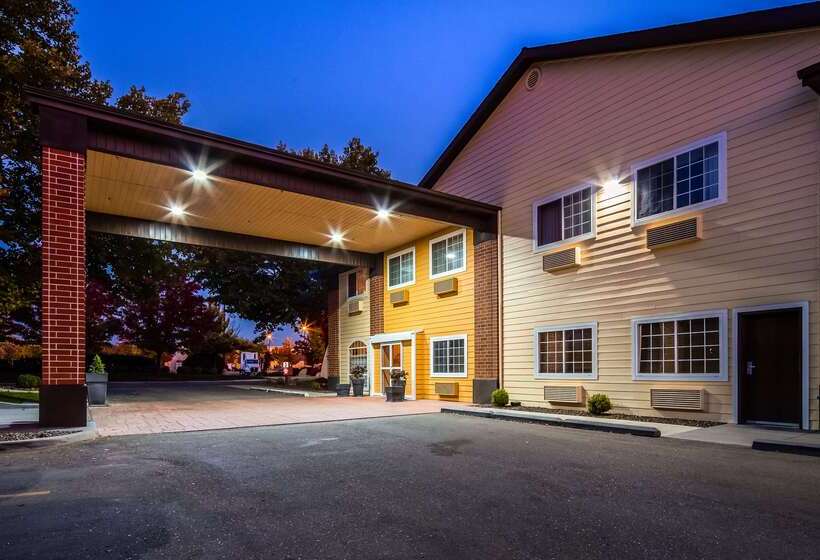 בית מלון כפרי Best Western Plus Meridian