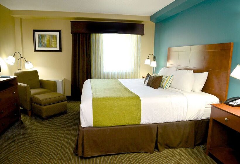 هتل Best Western Plus Plattsburgh
