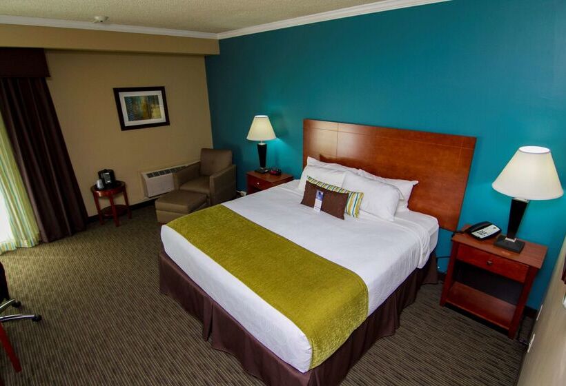 فندق Best Western Plus Plattsburgh
